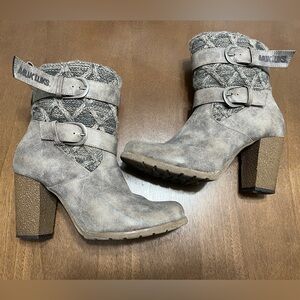 Muk Luks ankle Knit Buckle Block Heel Boots Gray Faux Leather Size 10